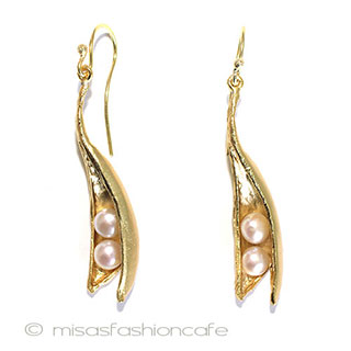 （画像用） 真珠　えんどう豆　再販！ ピアス　または　クリップ