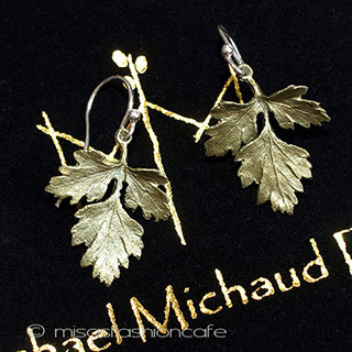 （画像用） ピアス　または　クリップ 　ハーブ：　パセリ