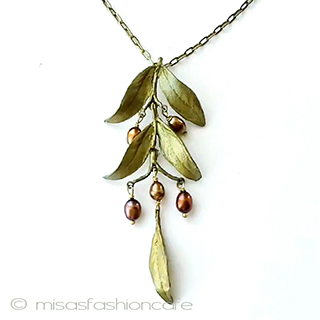 （画像用） マイケルミショー　真珠 靡く葉　ネックレス