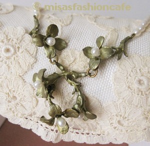 （画像用） マイケルミショー ワイルドフラワー ネックレス