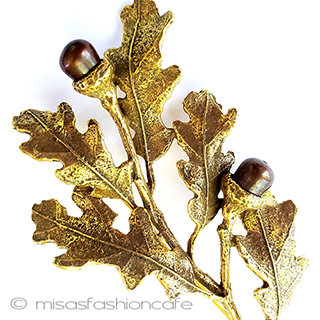 （画像用） 真珠どんぐり　ブローチ マイケルミショー美術館