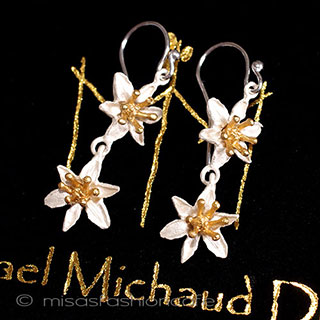 （画像用） Michaud　オニオンの花 イヤリングまたはピアス　