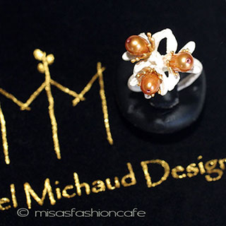 （画像用） マイケルミショーリング 真珠　オレンジの花