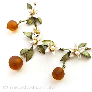 （画像用） オレンジのネックレス 真珠の花＆フルーツ果実