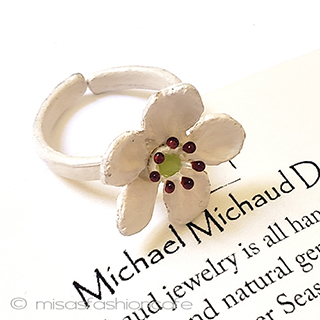 （画像用） マイケルミショーリング エナメル洋梨のお花　