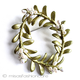 （画像用） 真珠の花リースブローチ フラワーコサージュ