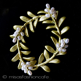 （画像用） 真珠の花リースブローチ フラワーコサージュ