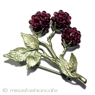 （画像用） 天然石　ガーネット ラズベリー　ブローチ