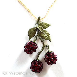 （画像用） ラズベリー野苺ネックレス 真珠・天然石ガーネット