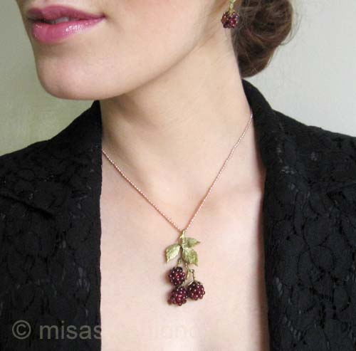 （画像用） ラズベリー野苺ネックレス 真珠・天然石ガーネット