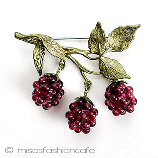 （画像用） 天然石　ガーネット ラズベリー　ブローチ