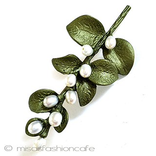 （画像用） 真珠　小枝ブローチ