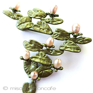 （画像用） 真珠・睡蓮のお花 フラワーブローチ