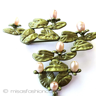 （画像用） 真珠・睡蓮のお花 フラワーブローチ