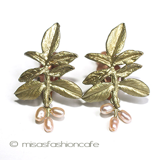 （画像用） マイケルミショー　真珠 藤の花　イヤリング