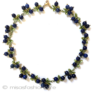 （画像用） ブルーベリー果実 天然石ネックレス