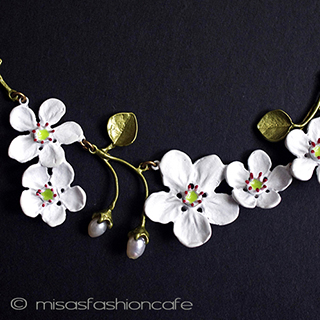 （画像用） 真珠　お花ネックレス