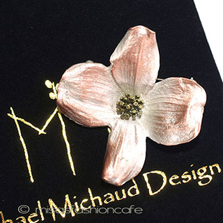 （画像用） マイケルミショー　再販！ ハナミズキの花ブローチ