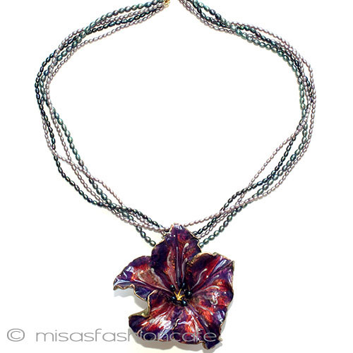 （画像用） マイケルミショーネックレス 真珠　エナメルのお花