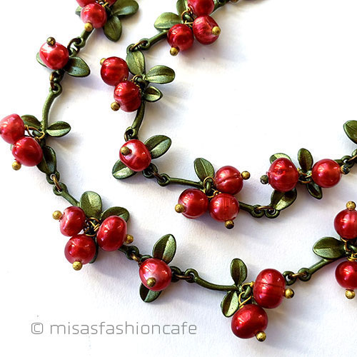 （画像用） 真珠のクランベリー パールの実ネックレス