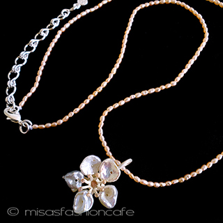 （画像用） マイケルミショー　真珠 桜の花　ネックレス