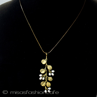 （画像用） マイケルミショー　真珠 苺　ネックレス