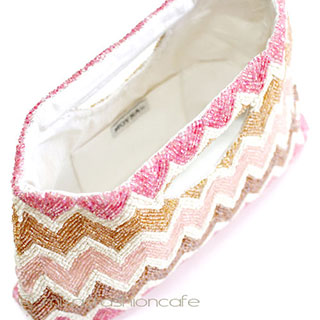 （画像用） ＭＯＹＮＡ　モイナ ピンク・ホワイトジグザグ