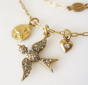 （画像用） 鳥・ハート・蜂 ネックレス