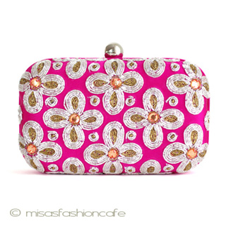 （画像用） ＳＡＮＴＩサンティ クラッチ 　針刺繍の花BOX