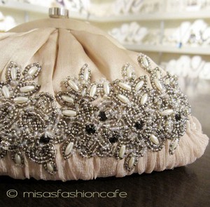 （画像用） SANTI サンティ クラッチ フェミナン・フラワー再販