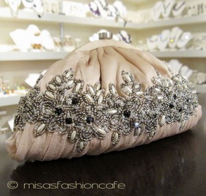 （画像用） SANTI サンティ クラッチ フェミナン・フラワー再販