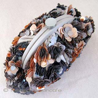 （画像用） SANTIサンティ クラッチ 　カフェ・フラワー