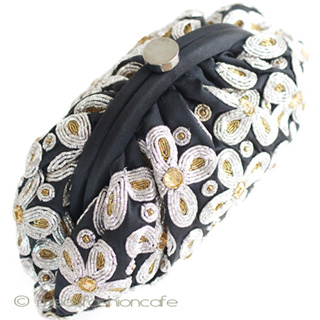 （画像用） ＳＡＮＴＩサンティ　バッグ 　針刺繍の花（Black）