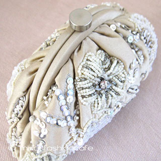 （画像用） SANTI サンティ クラッチ デリケート・フラワー