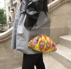 （画像用） SANTI サンティ クラッチ ジュエルペイズリー