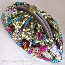 （画像用） SANTI サンティ クラッチ 　全面お花刺繍