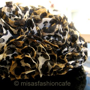 （画像用） SANTI サンティ クラッチ 　シフォンレオパード
