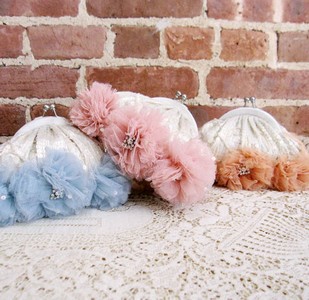 （画像用） SANTI サンティ クラッチ サーモンピンクフラワー（小）