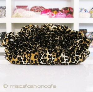 （画像用） SANTI サンティ クラッチ 　花レオパード