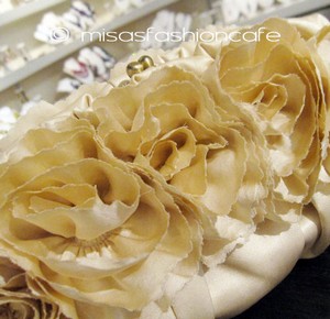 （画像用） SANTI サンティ クラッチ シルク・フラワー