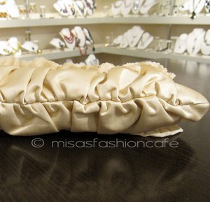 （画像用） SANTI サンティ クラッチ シルク・フラワー