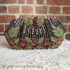 （画像用） SANTI サンティ クラッチ 　ジュエル花畑