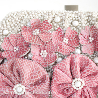 （画像用） SANTIサンティ　バッグ パール＆レザーフラワー