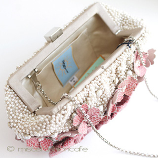 （画像用） SANTIサンティ　バッグ パール＆レザーフラワー