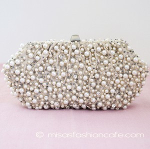 （画像用） ＳＡＮＴＩサンティ クラッチ パール・バブルズ再販