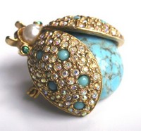 （画像用） ターコイズてんとう虫 ブローチ