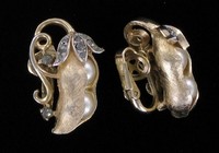 （画像用） Trifariトリファリ　セット 豆ブローチイヤリング