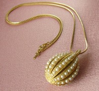 （画像用） クラウンTrifari　ネックレス