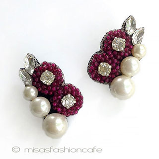 （画像用） パール＆ストーンフラワー ビーズ刺繍　イヤリング