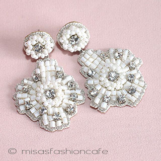 （画像用） ＳＰＡＲＫＬ　ピアス ブライダル・レース